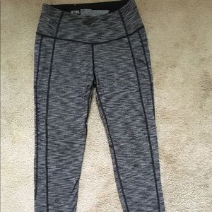 Victoria’s Secret Pocket Legging